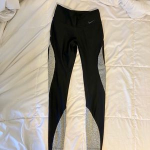 SOLD! NWOT Nike Dri-Fit Leggings
